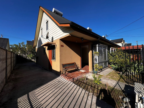Vendemos Hermosa Casa En Villa Doña Josefa A Pasos De Univer