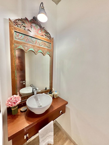 Gran Y Sólida Casa En Venta Con Privilegiada Vista, Zapallar