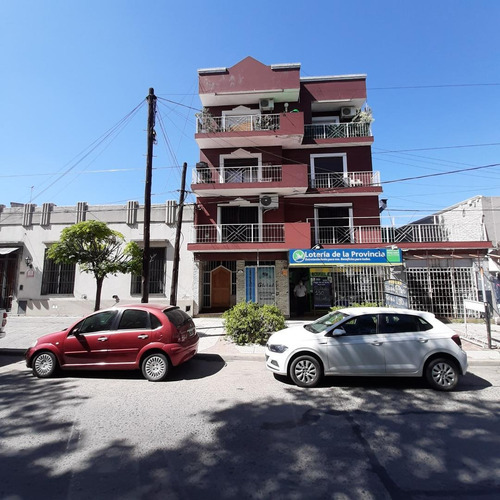 Imagen 1 de 8 de Departamento En Venta Campana