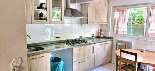 Vendo Casa 6d/4b/3emetro Manquehue.centro Cultual Las Condes