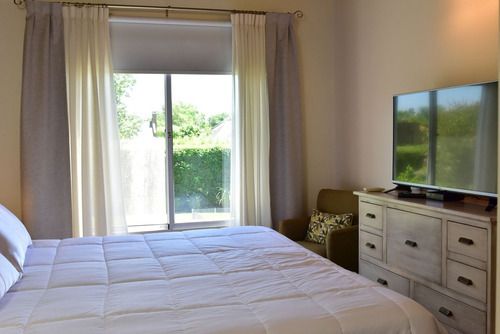 Casa Soñada.2 Plantas.3dorm.escrit.parque.pileta.