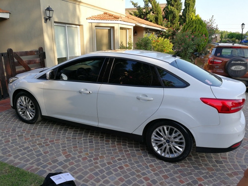 Ford Focus Iii 2.0 Sedan Se Plus At6 2015