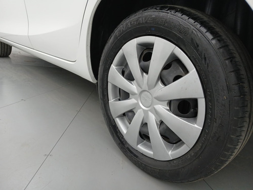 Toyota Yaris Sedán 1.5 16V FLEX SEDAN XL LIVE MULTIDRIVE