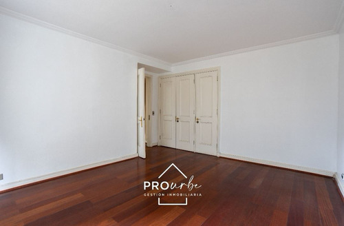 Departamento En Venta De 4 Dorm/190 M2/sector Golf/esc.milit