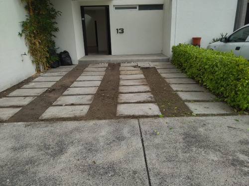 Casa Misión San Joaquín, Atrás De Plaza Constituyentes, 3 Recámaras, Recámara Con Baño En Planta Baja Y Recámara Principal Con Vestidor