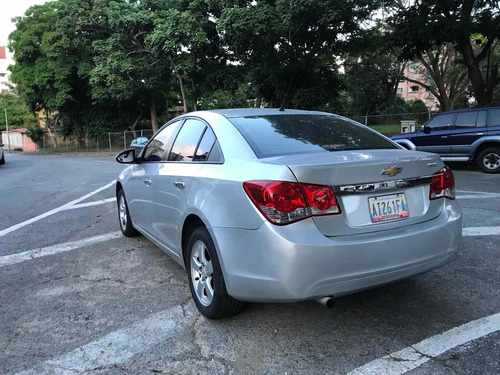 Imagen 7 de 13 de Chevrolet Cruze Lt