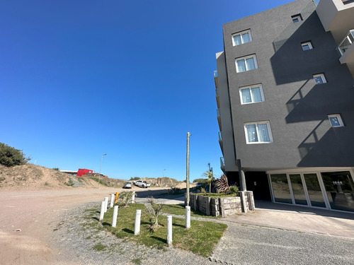 Venta De Departamento Tres Ambientes Con Vista Al Mar Ubicado En Valeria Del Mar