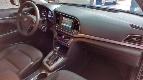 Hyundai Elantra Gls 2.0 16v, Pbl5785