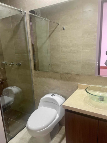 Arriendo Apartaestudio 48 Mts - 1 Cuarto 2 Baños.