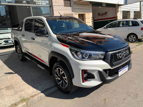 Imagen 2 de 15 de Toyota Hilux Gr V 6 4 X 4 At Automania