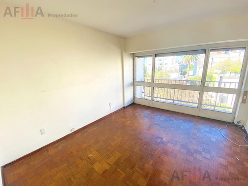 Venta Departamento 3 Dormitorios Y Servicio - Pocitos