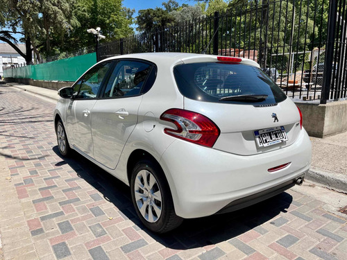 Peugeot 208 1.5 Active 2016