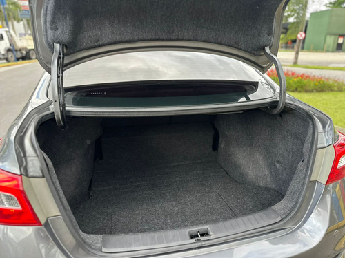 Nissan Sentra 2.0