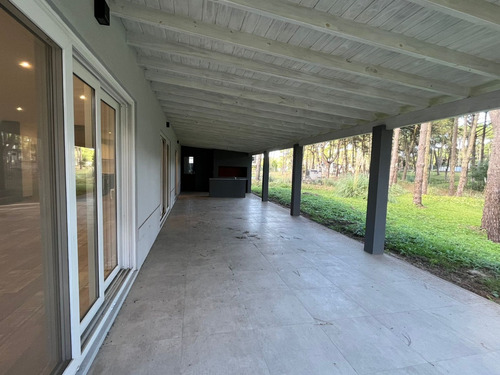 Casa En Venta Ubicada En Pinamar Norte Calle Alamos