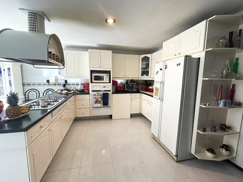 Casa En Venta, Colinas Del Bosque, 3 Recámaras