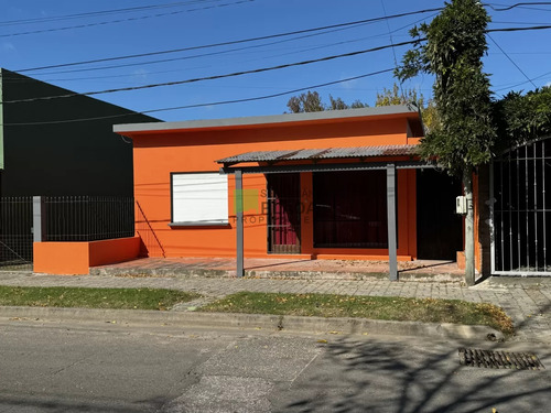 Casa De 3 Dormitorios En Venta En San Carlos