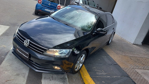 Imagen 2 de 25 de Vw Volkswagen Vento 2016 2.5 Luxury At Gnc Abasto Motors