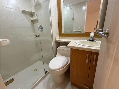 Apartamento Duplex En Laureles,primer Piso