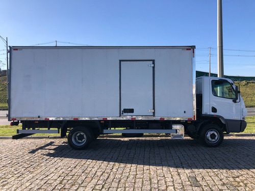 Mb Accelo 1016 Ano 2022/22 - Mercedes Benz Caminhões - Baú