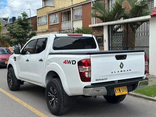Renault Alaskan 2.5 Zen