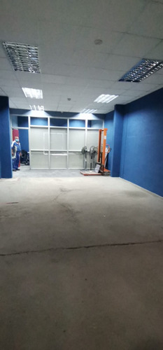 Local Comercial Inmejorable Ubicación, 2 Plantas Libres