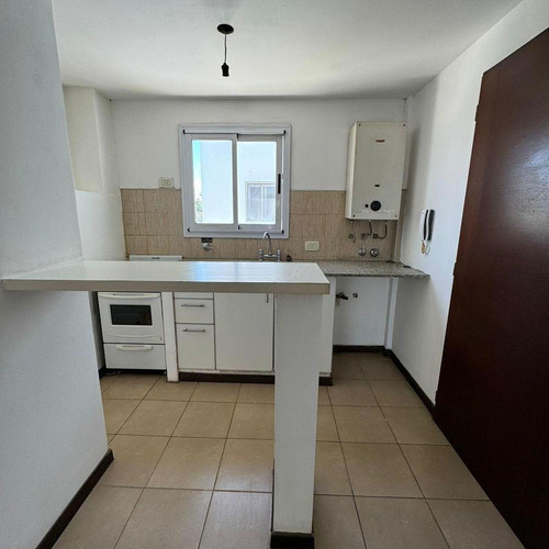 Departamento Monoambiente / Calle 34 Entre 24 Y 25