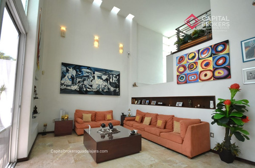 Casa De Lujo En Venta Con Alberca En Las Fuentes Cerca De La Expo