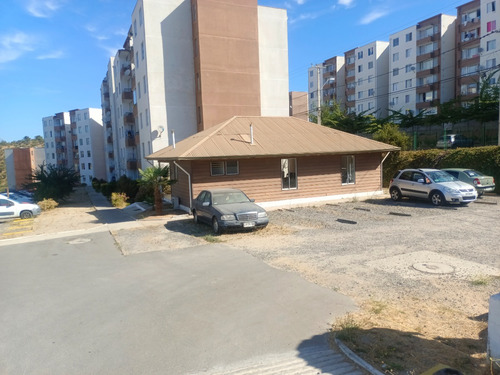 Venta Departamento, Sector Colinas De Oro
