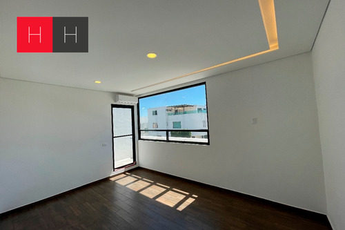 Casa En Venta En Lomas De Angelópolis I