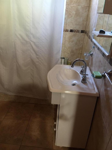 Imagen 7 de 8 de Muy Linda Casa Con Amplio Parque Y Pileta