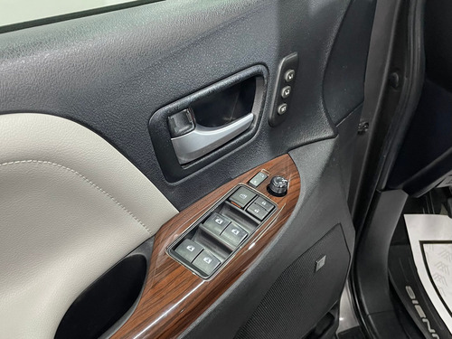 Toyota Sienna 3.5 Limited At