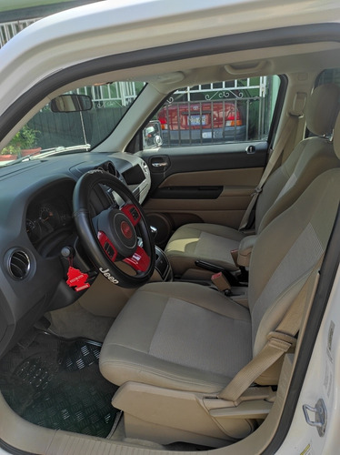 Imagen 6 de 9 de Jeep Patriot 4x2