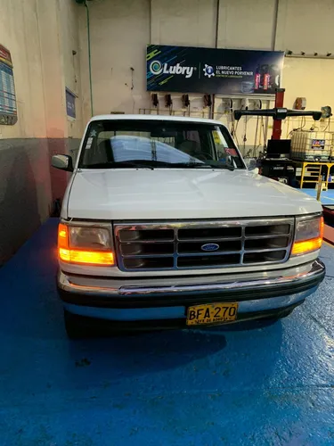 Ford Bronco 5.0 Xlt