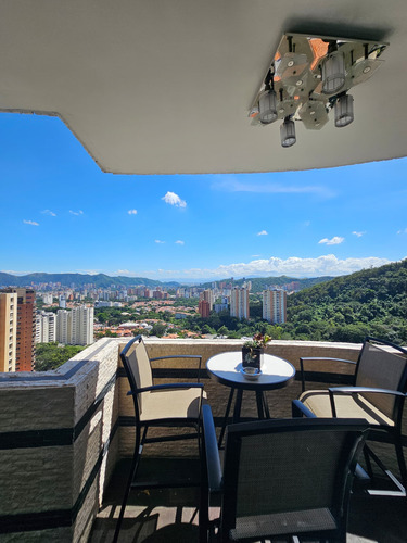 Elena Hidalgo Vende Hermoso Apartamento Residencias Assad Garden El Parral-valencia Carabobo Con Imponente Vista Sobre La Ciudad ,fácil Acceso A La Autopista (solo Clientes)