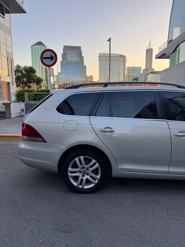 Volkswagen Vento Variant 2.5 Advance 170cv