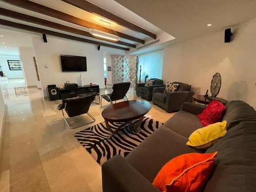 Casa En Venta En Lechería Cr Las Villas