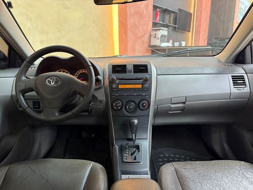 Toyota Corolla 1.8 16v Xli Flex Aut. 4p