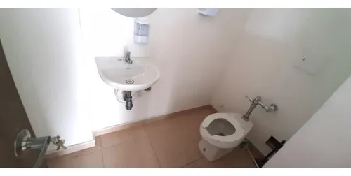 Edificio En Arriendo, Zona Comercial, Restrepo