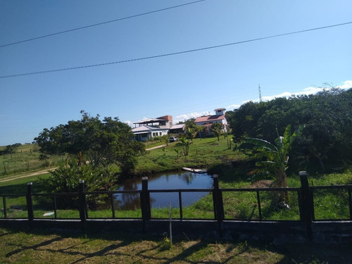 Imagem 7 de 20 de Sítio Com 3mil Metros De Terreno.