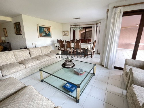 Apartamento En Venta En Manantiales, Primera Linea 3 Dormitorios