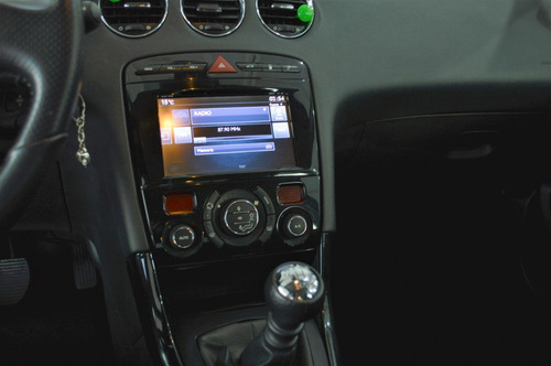 Imagen 9 de 16 de Peugeot 408 2019 1.6 Allure Pack Hdi 115cv Lesbleus