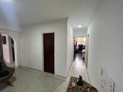 Apartamento Ubicado En Segundo Piso, En Edificio Del Ingenio