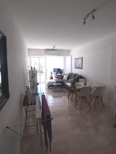 Pilar-km 51,5 El Reparo -2½ Amb-m.lum-balcón Terraza-amenities-cochera-67m2-vig.24hs.