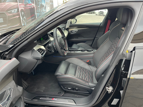 Audi E-tron rs e-tron