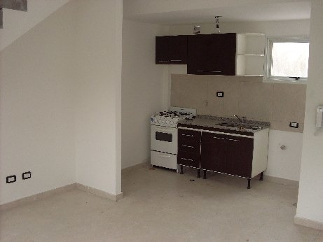 Imagen 10 de 14 de Departamento Tipo Casa En Venta En Lanus Este
