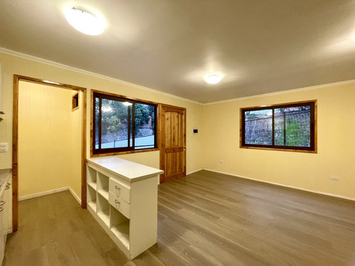 Linda Casa Nueva Con Excelente Ubicación En Limache Centro