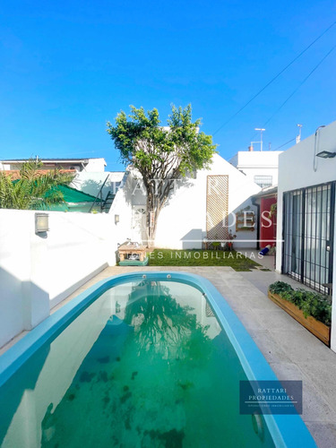 Venta Casa 5 Ambientes Con Parque Y Piscina En Haedo. Excelente Propiedad