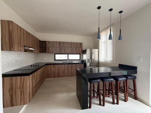 Casa En Renta En Privada Kinish