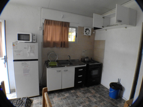 10 Casas Frente Al Rio Para Desde 2 A 8 Personas , Estacionamientos Techados Y Terraza