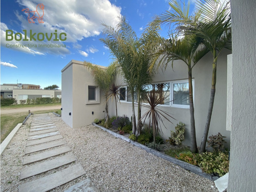Casa En Venta En Costa Esmeralda - Residencial I 528